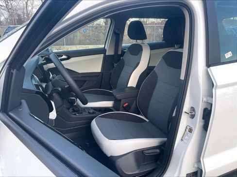 New 2026 Volkswagen Taos S image 11