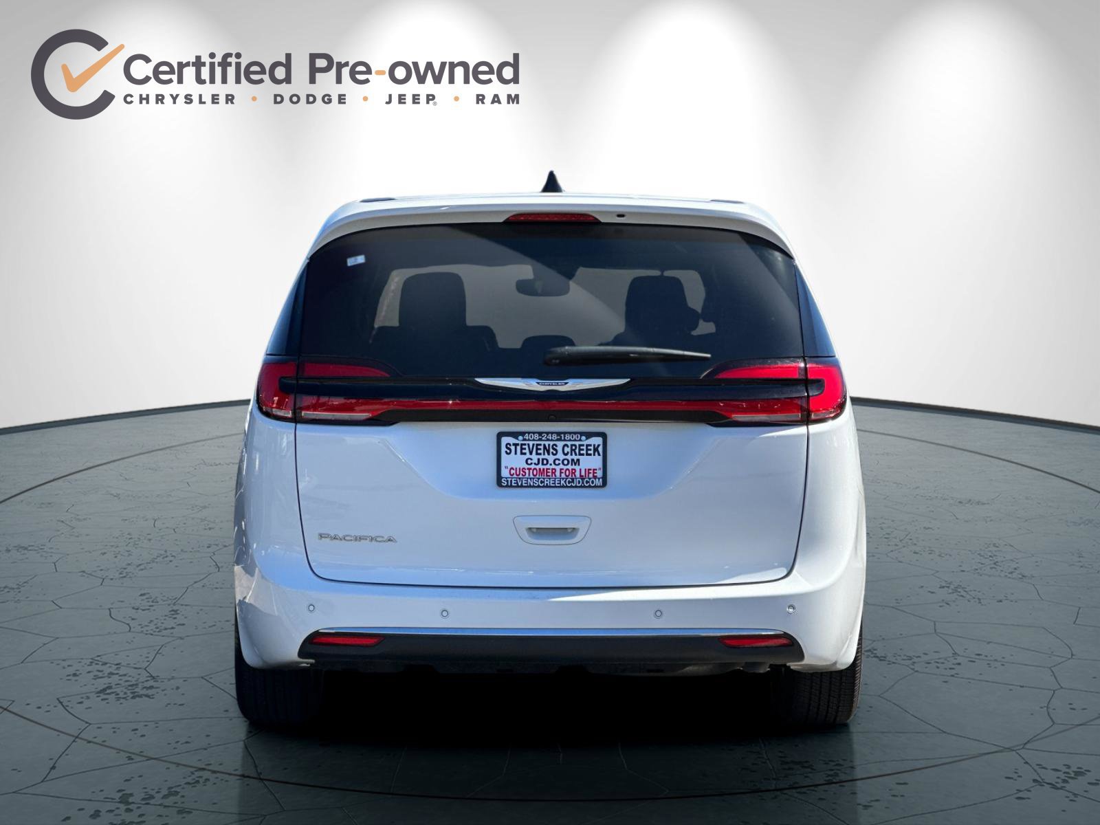 Used 2025 Chrysler Pacifica Select FWD image 5