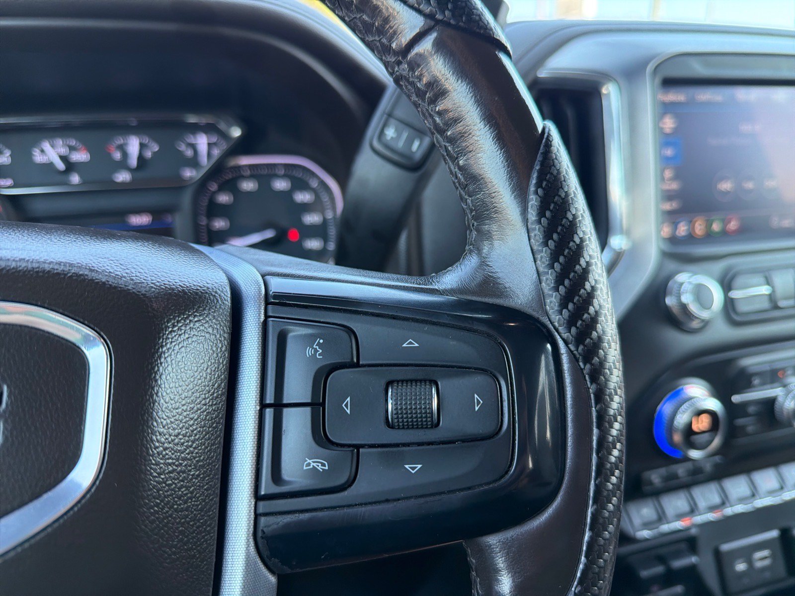 Used 2020 GMC Sierra 1500 SLT w/ SLT Premium Plus Package AWD/4WD image 18