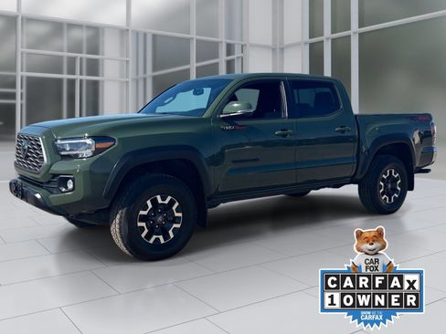 Used 2022 Toyota Tacoma TRD Off-Road AWD/4WD image 2