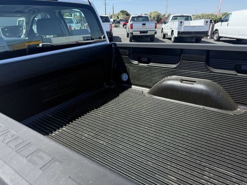 Used 2017 Chevrolet Silverado 1500 W/T AWD/4WD image 10