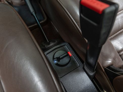 Used 1986 Porsche 911 Carrera image 24