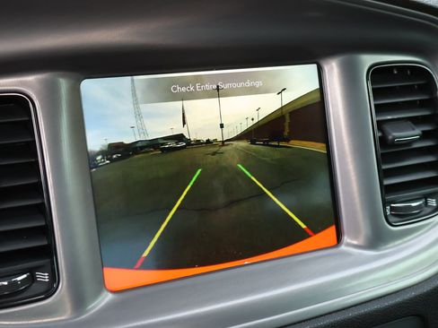 Used 2023 Dodge Charger SXT w/ Blacktop Package image 5