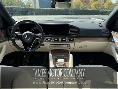 Certified 2025 Mercedes-Benz GLS 450 4MATIC image 14
