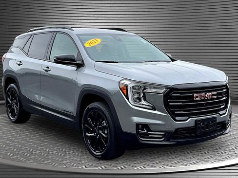 Used 2023 GMC Terrain SLT w/ Infotainment Package II AWD/4WD image 1