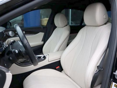 Used 2019 Mercedes-Benz E 450 4MATIC Sedan w/ Premium Package image 10