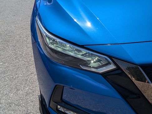 Used 2020 Nissan Sentra SR w/ Trunk Package image 10