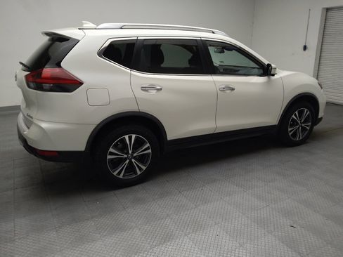 Used 2019 Nissan Rogue SV w/ Sun & Sound Touring Package AWD/4WD image 10