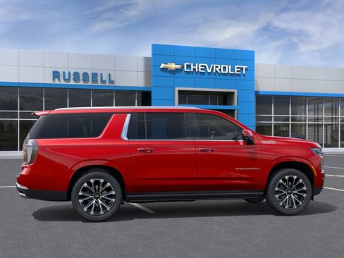 New 2026 Chevrolet Suburban High Country AWD/4WD image 29