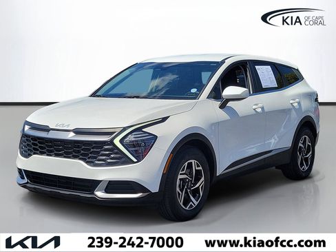 Certified 2024 Kia Sportage LX FWD image 3