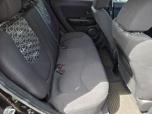 Used 2011 Kia Soul + w/ Audio Pkg FWD image 13