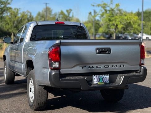 Used 2022 Toyota Tacoma SR RWD image 3