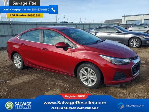 Used 2019 Chevrolet Cruze LT w/ Convenience Package image 4