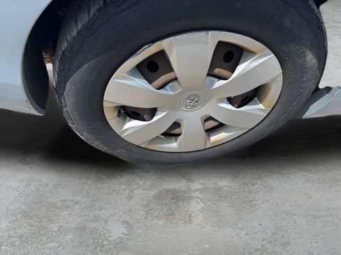 Used 2007 Toyota Camry LE FWD image 7