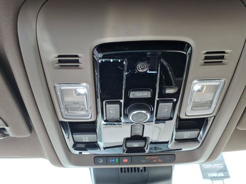 New 2026 GMC Yukon Denali w/ Sun & Power Step Package RWD image 18