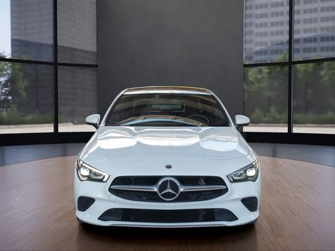 Used 2022 Mercedes-Benz CLA 250 image 2