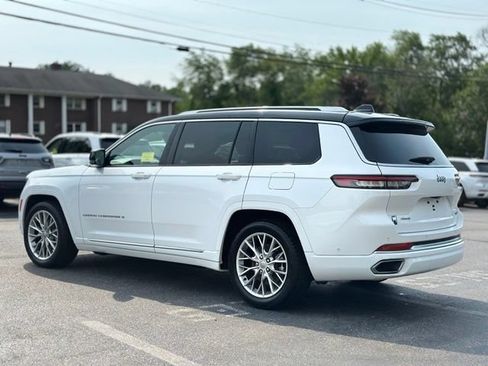 Used 2023 Jeep Grand Cherokee L Summit AWD/4WD image 5