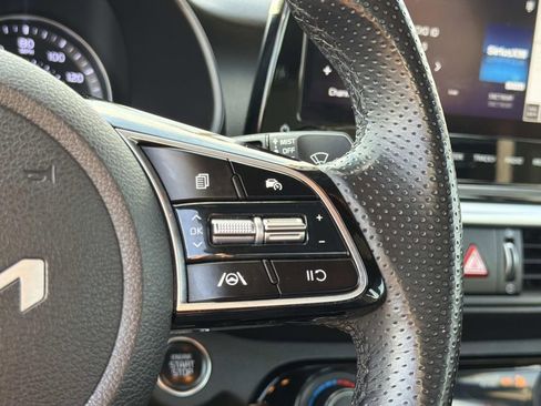 Used 2023 Kia Forte GT-Line image 11