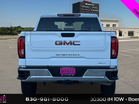 Used 2025 GMC Sierra 1500 SLT AWD/4WD image 4