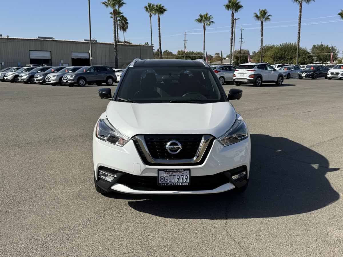Used 2018 Nissan Kicks SR FWD image 4