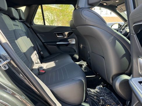 Certified 2025 Mercedes-Benz GLC 300 4MATIC image 23