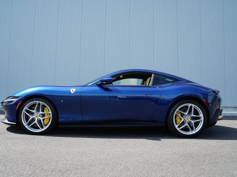 Used 2022 Ferrari Roma RWD image 6