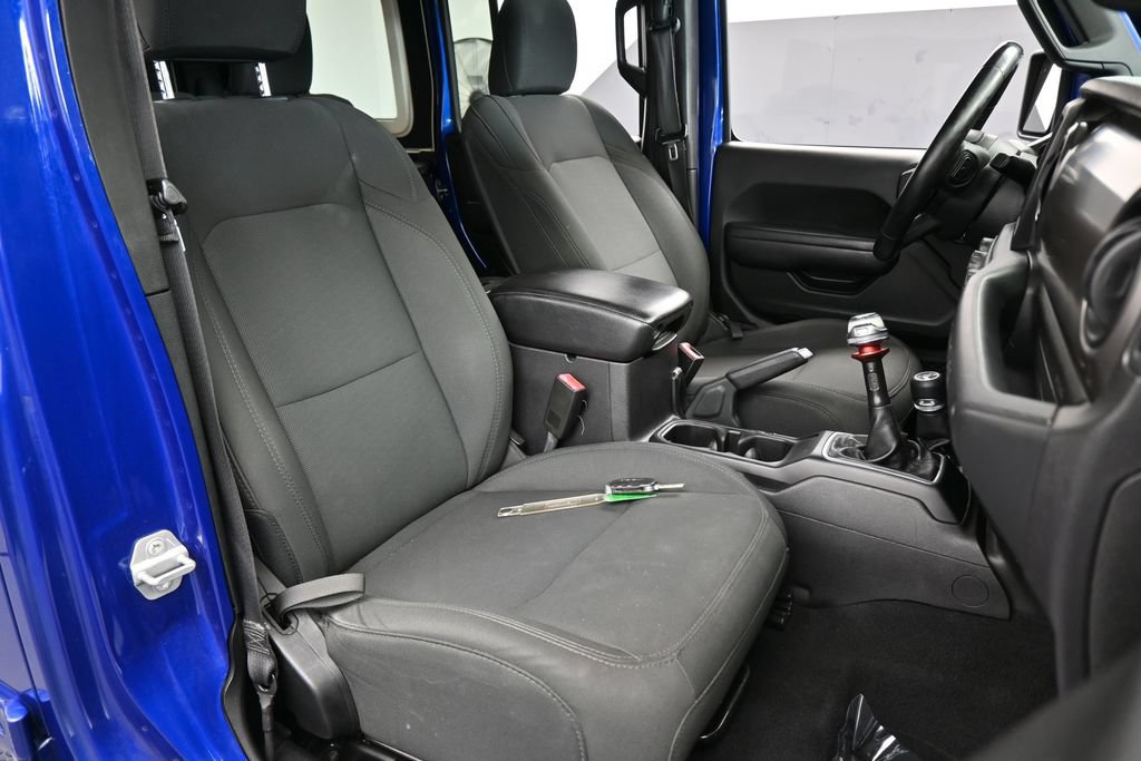 Used 2018 Jeep Wrangler Unlimited Sport S AWD/4WD image 44