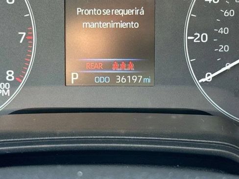 Used 2025 Toyota Corolla Cross LE FWD image 10