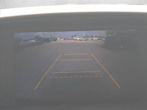 Used 2015 Honda Pilot LX image 11