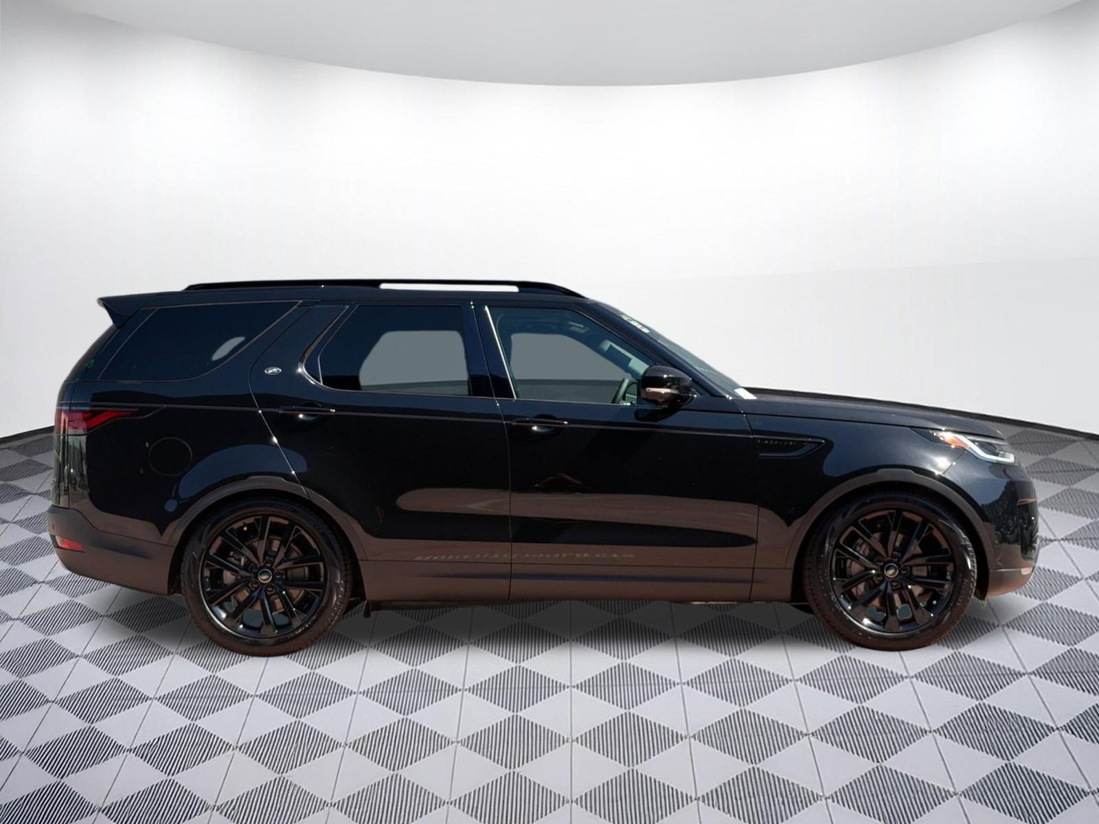 New 2026 Land Rover Discovery S AWD/4WD image 8