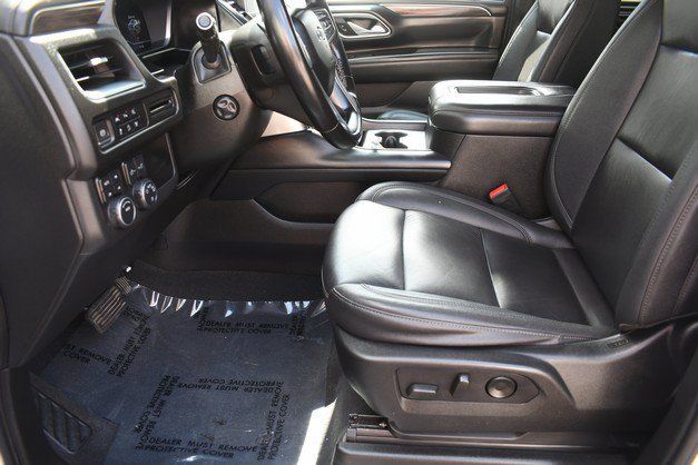 Used 2023 Chevrolet Tahoe Z71 w/ Luxury Package AWD/4WD image 15