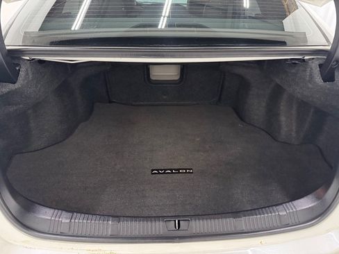 Used 2016 Toyota Avalon XLE Premium FWD image 21
