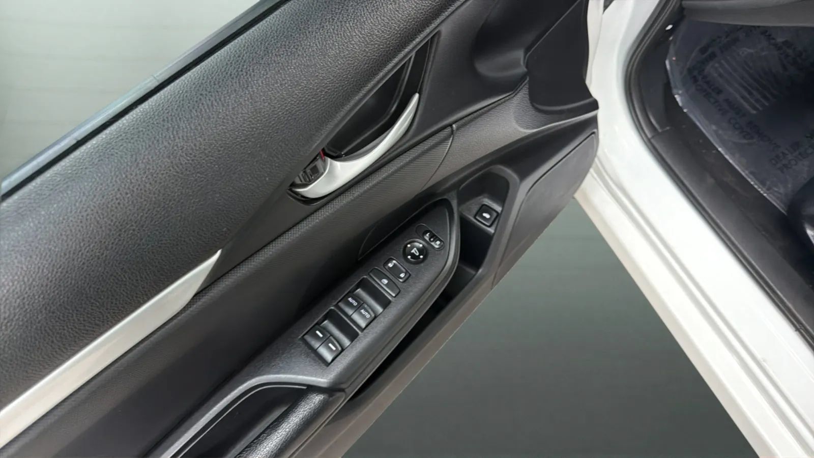 Used 2019 Honda Civic Sport image 17