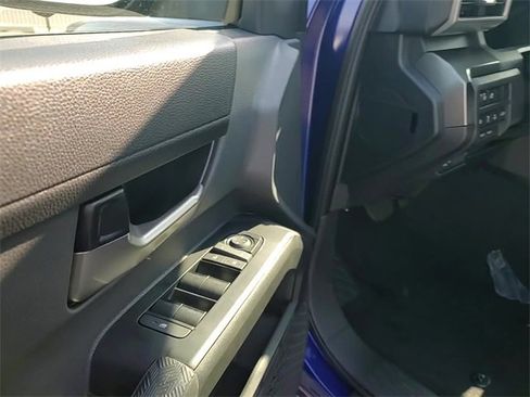 New 2025 Toyota Tacoma TRD Off-Road image 9