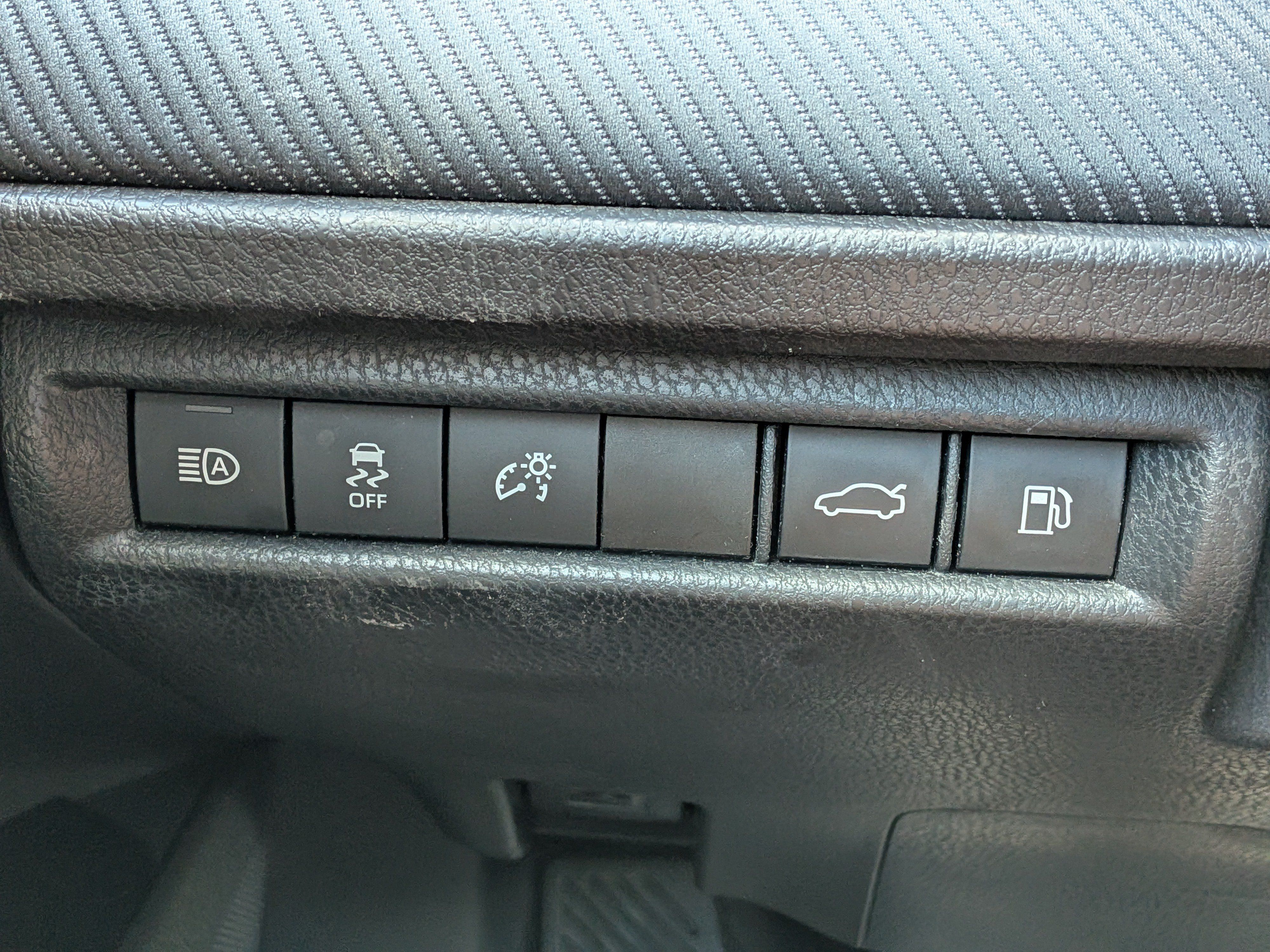 Used 2025 Toyota Camry SE FWD image 22