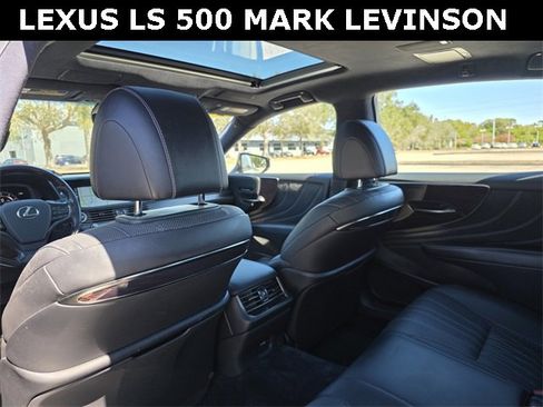 Used 2020 Lexus LS 500 w/ Interior Upgrade Package image 18