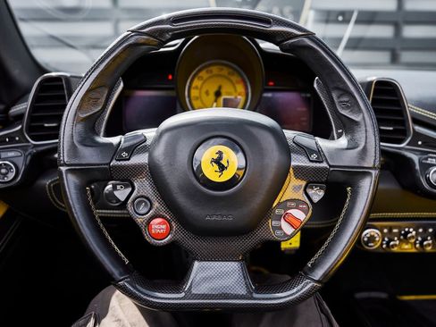 Used 2013 Ferrari 458 Spider RWD image 47