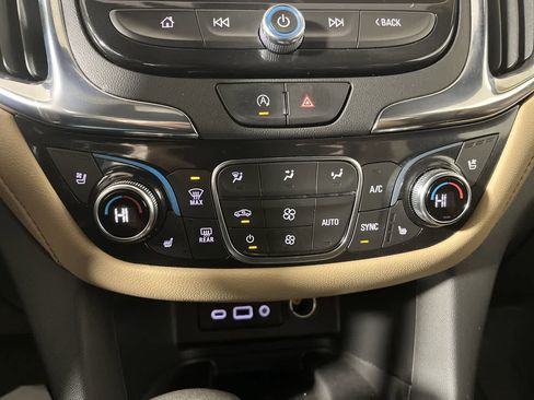 Used 2022 Chevrolet Equinox Premier image 20