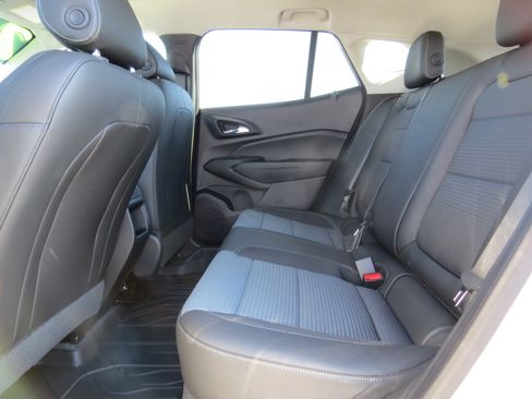 New 2026 Chevrolet Trax LT w/ Sunroof Package image 12