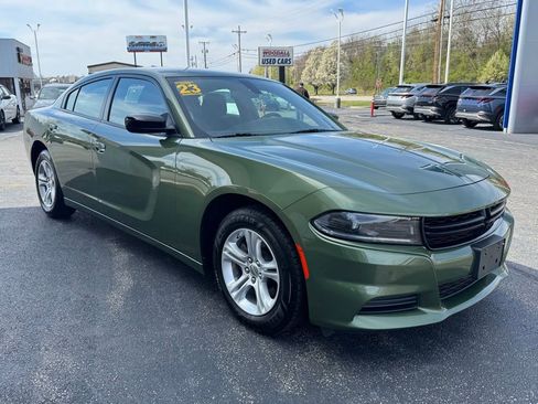 Used 2023 Dodge Charger SXT image 3