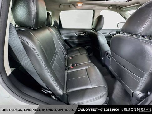 Used 2018 Nissan Rogue SV w/ Sun & Sound Touring Package FWD image 28