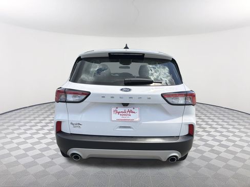 Used 2022 Ford Escape S FWD image 15