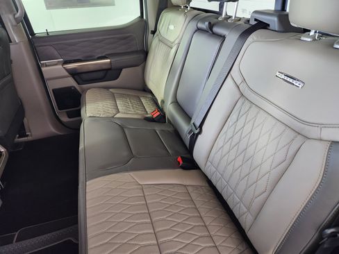 New 2026 Ford F250 Platinum w/ Platinum Plus Package image 15