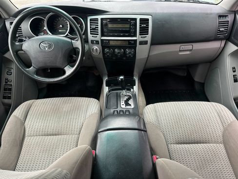 Used 2006 Toyota 4Runner SR5 AWD/4WD image 12