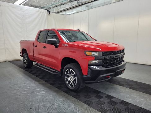 Used 2019 Chevrolet Silverado 1500 Custom Trail Boss w/ Custom Convenience Package AWD/4WD image 13