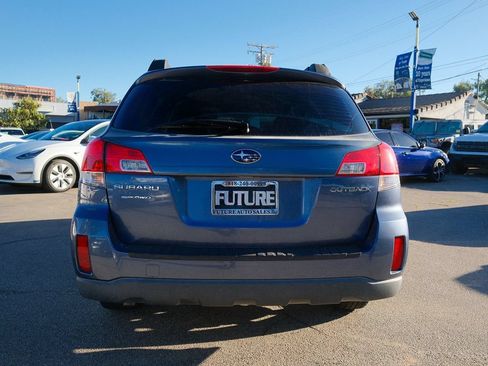 Used 2014 Subaru Outback 2.5i w/ Alloy Wheel Package AWD/4WD image 5