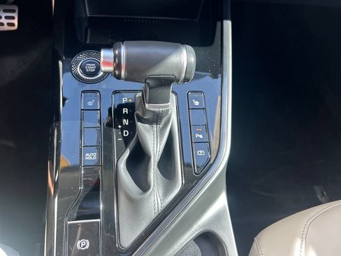 Used 2023 Kia Niro EX Touring FWD image 22