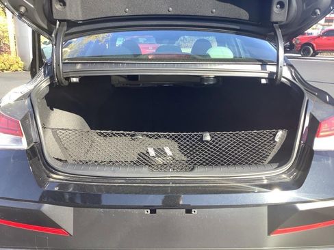 New 2025 Hyundai Elantra Limited image 6