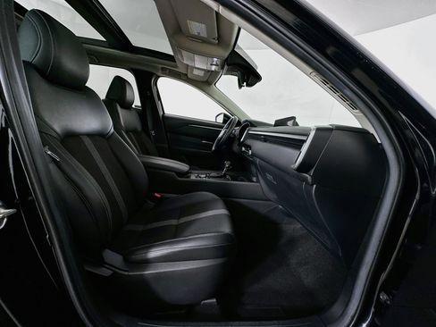 Used 2025 MAZDA CX-50 AWD 2.5 S w/ Premium Package image 31