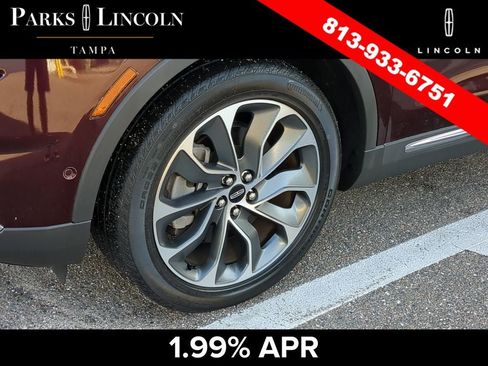 Used 2022 Lincoln Nautilus Reserve w/ Equipment Group 201A FWD image 12